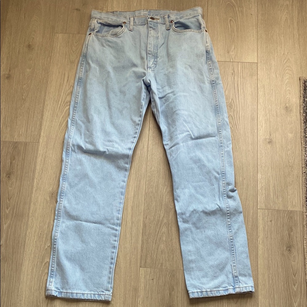 Wrangler Blue Straight Jeans Classic Fit